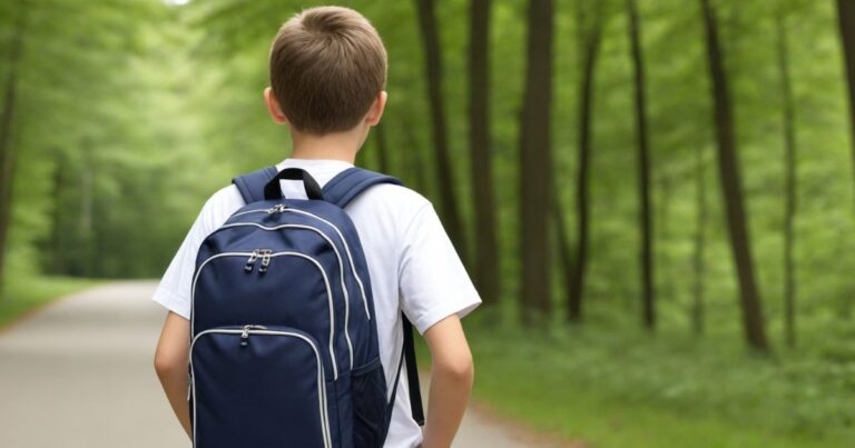 How Heavy Backpacks Affect Scoliosis in Children and Teens